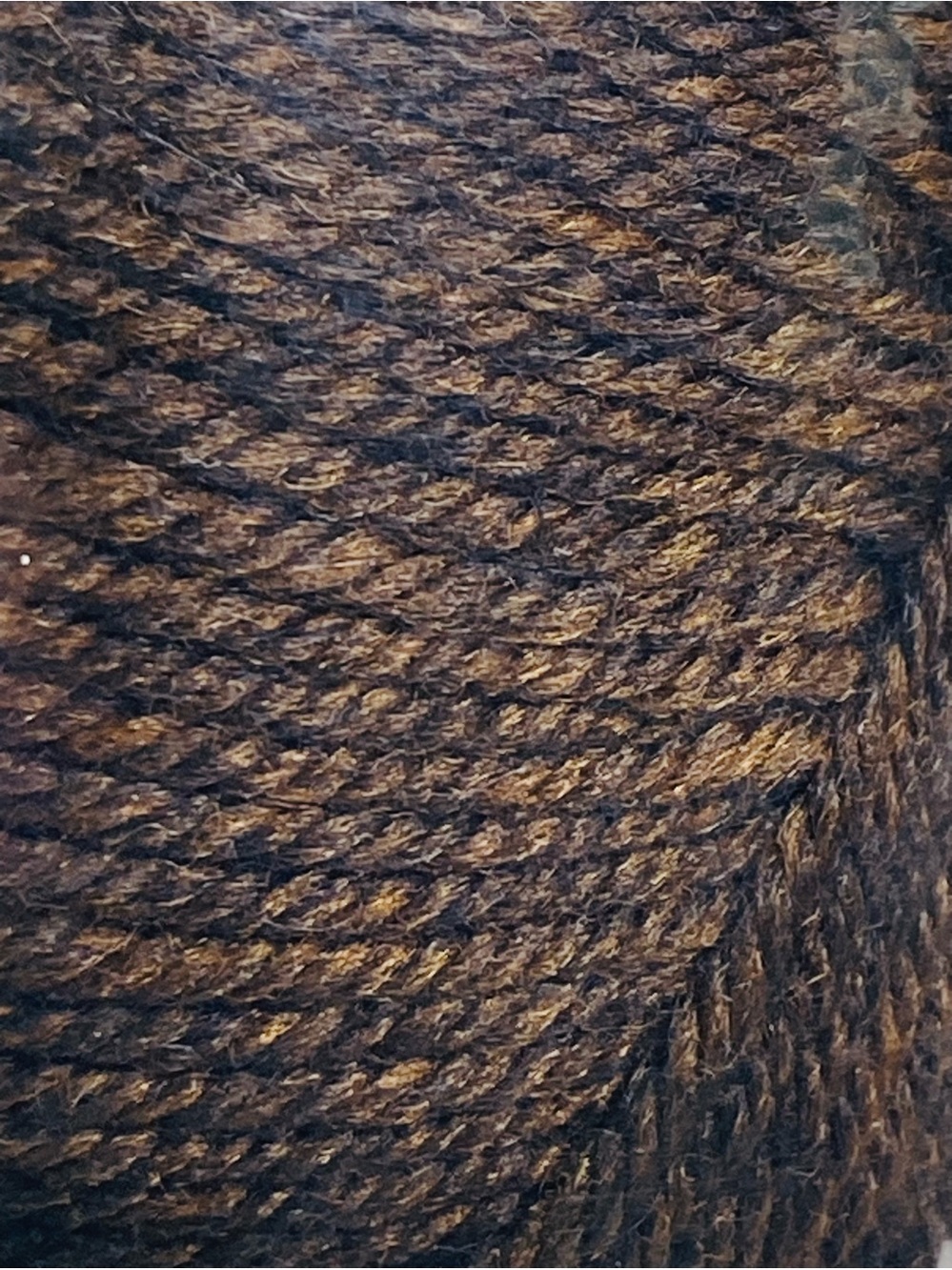 NEW ~500g Total Wool Blend Yarn 98% Fine Wool 2% Polyester‎ color: “Oak Bark"